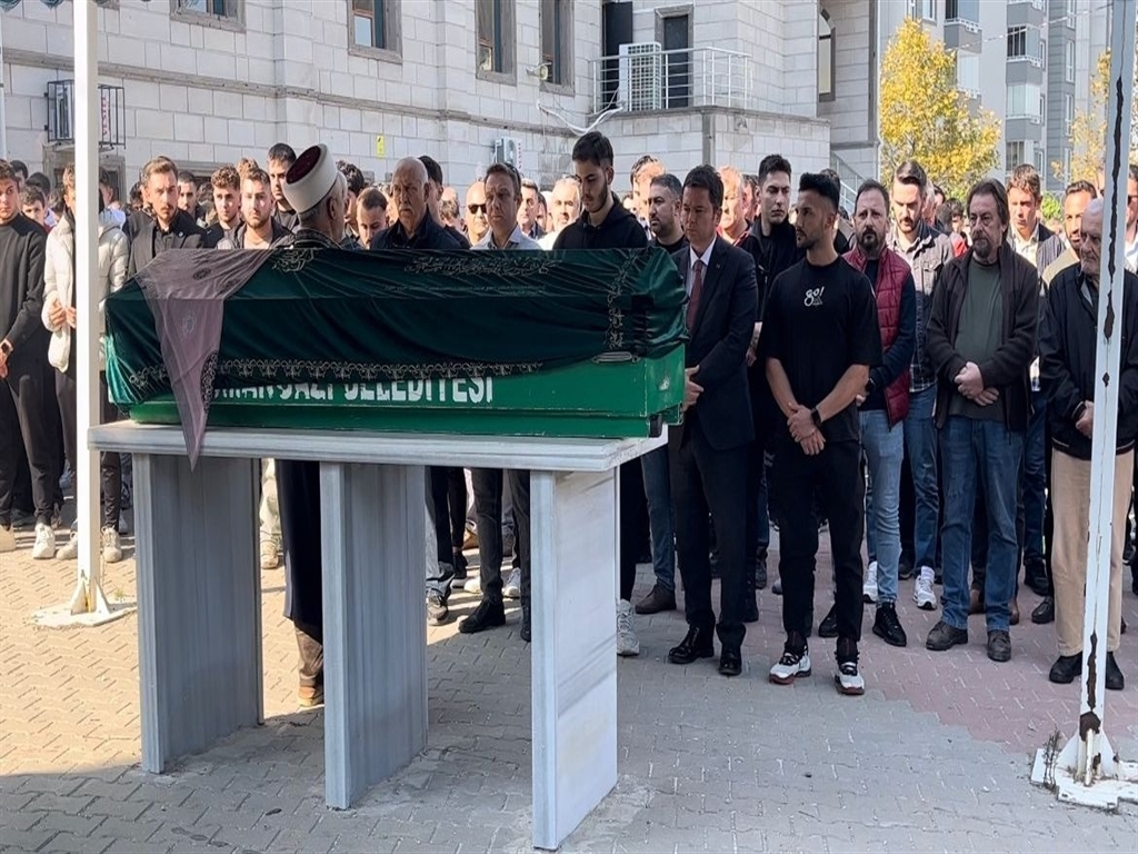 Diş hekimi eşini çocuklarının yanında öldüren sanığa ‘haksız tahrik’ indirimiyle 24 yıl hapis - Görsel 5