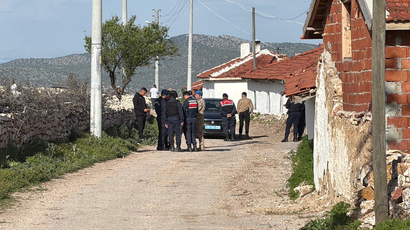 Arazi anlaşmazlığında tüfekle amcasını öldürüp, kuzenini yaraladı - Görsel 5