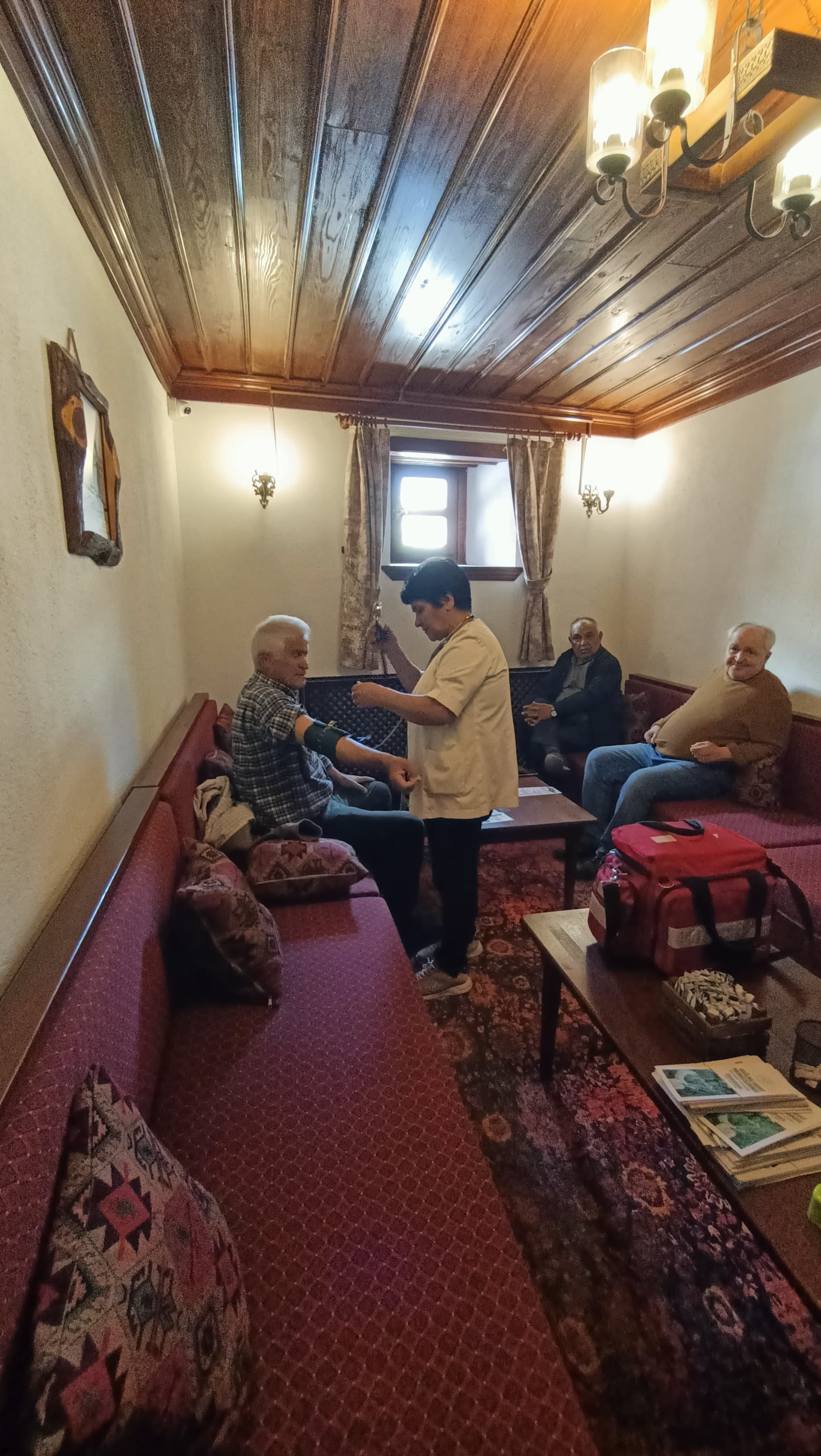 Seydişehir’de "Tuza Dikkat" Mesaisi: Emekliler Lokalinde Sağlık Taraması Yapıldı - Görsel 4
