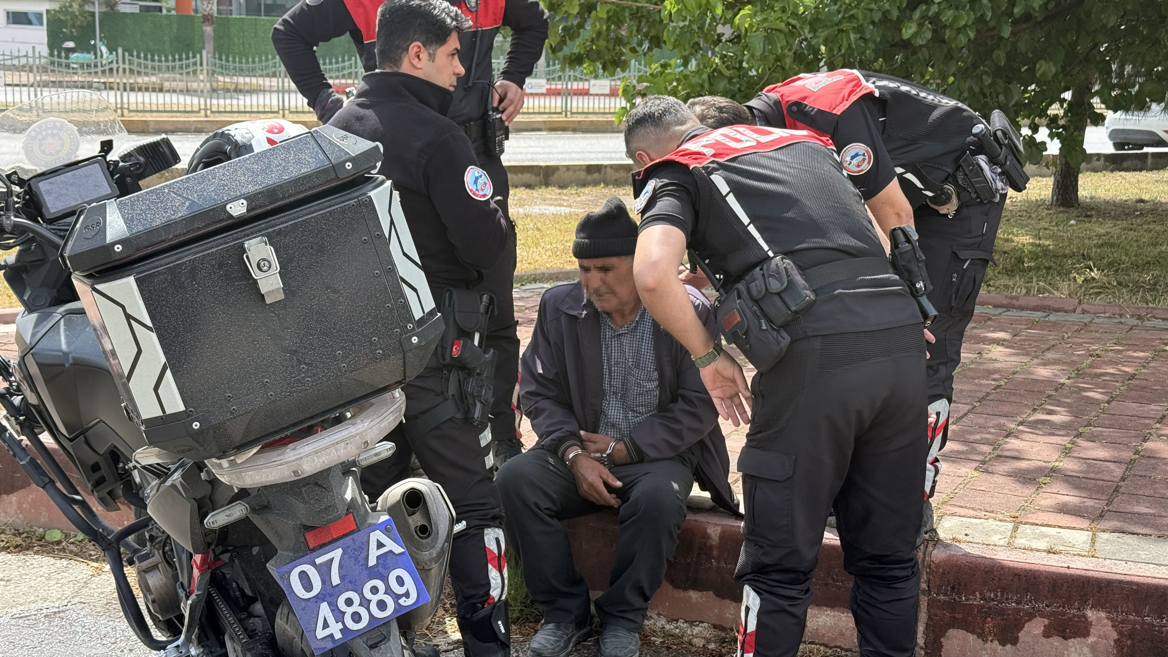 Arsa satışı konusunda tartıştığı yeğenini 4 el ateş edip, öldürdü - Görsel 4