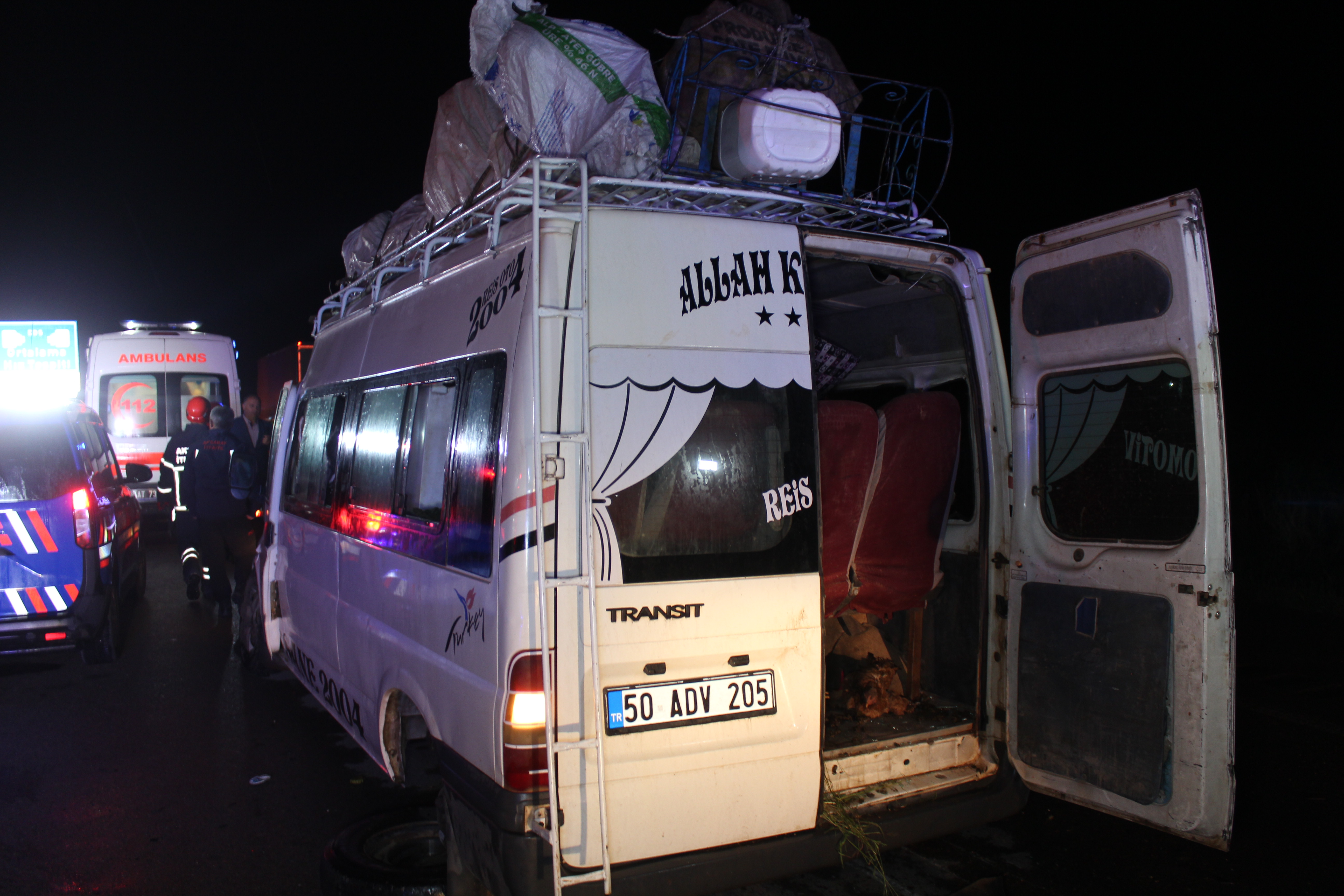 Aksaray -Konya  yolunda  Tarım işçilerini taşıyan minibüs TIR’a arkadan çarptı: 12 yaralı - Görsel 6