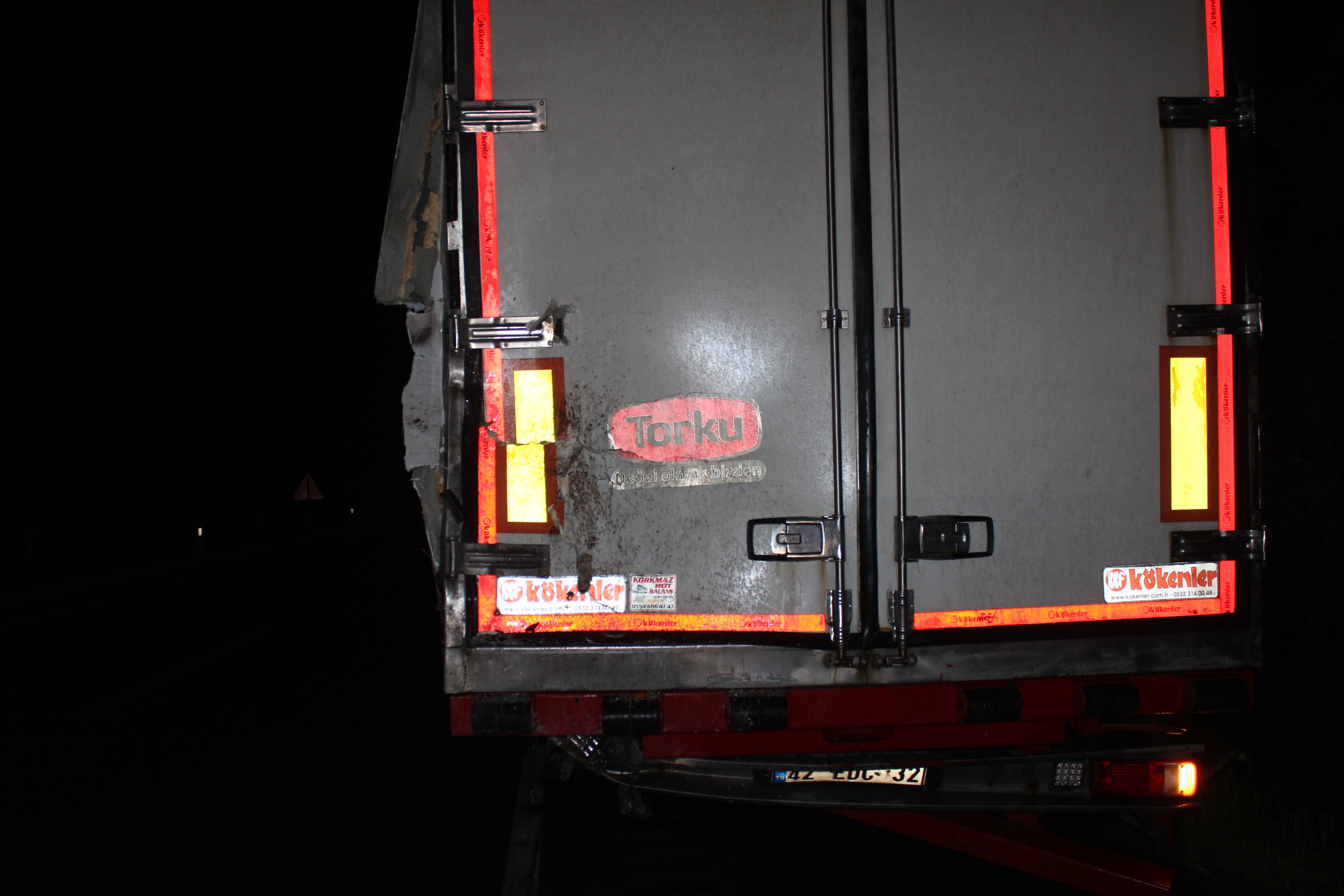 Aksaray -Konya  yolunda  Tarım işçilerini taşıyan minibüs TIR’a arkadan çarptı: 12 yaralı - Görsel 9