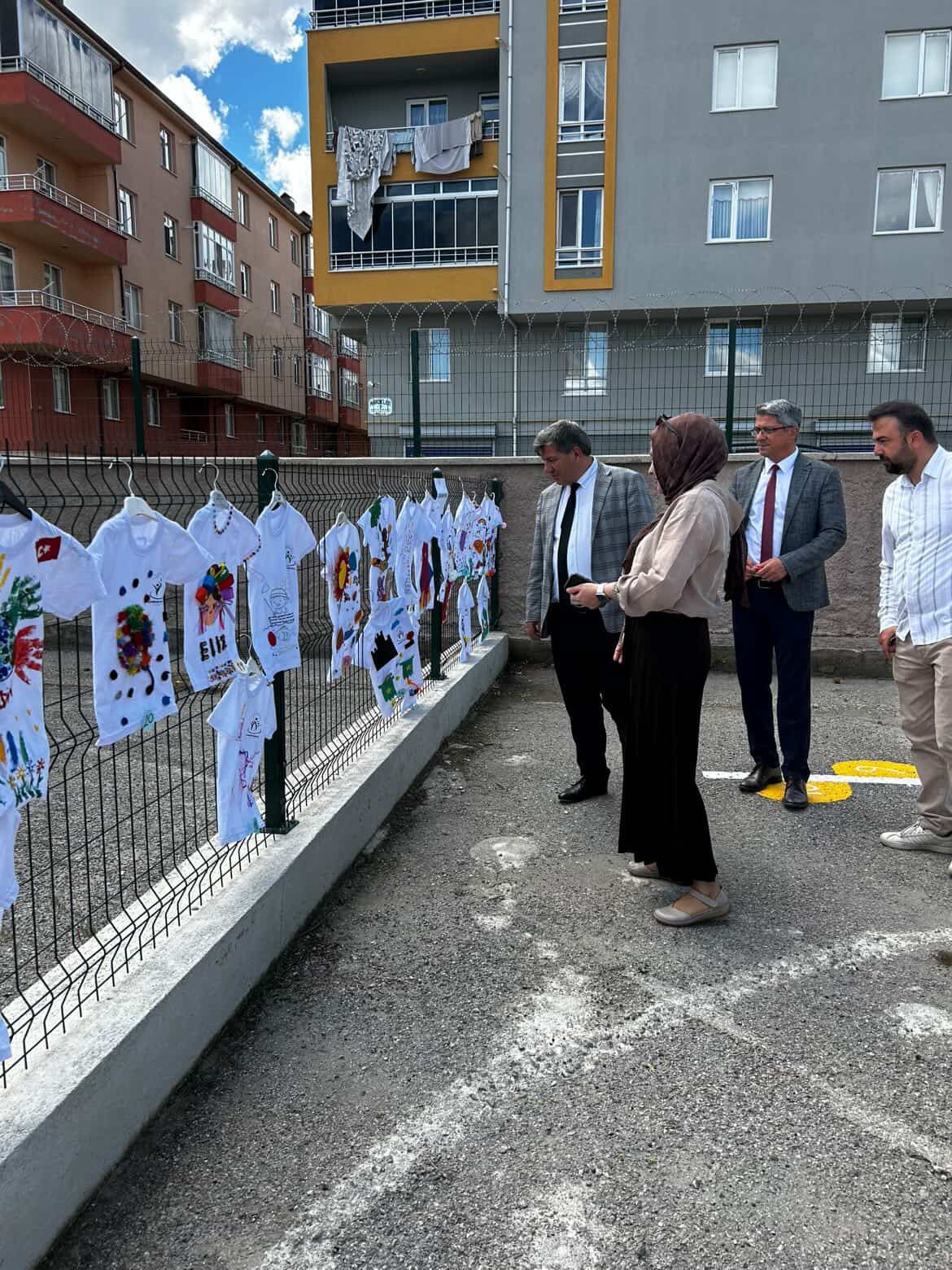 Seydişehir Anaokulu’nda Renkli Etkinlik: Minik Ellerin Hayalleri Tişörtlere Taşındı - Görsel 1