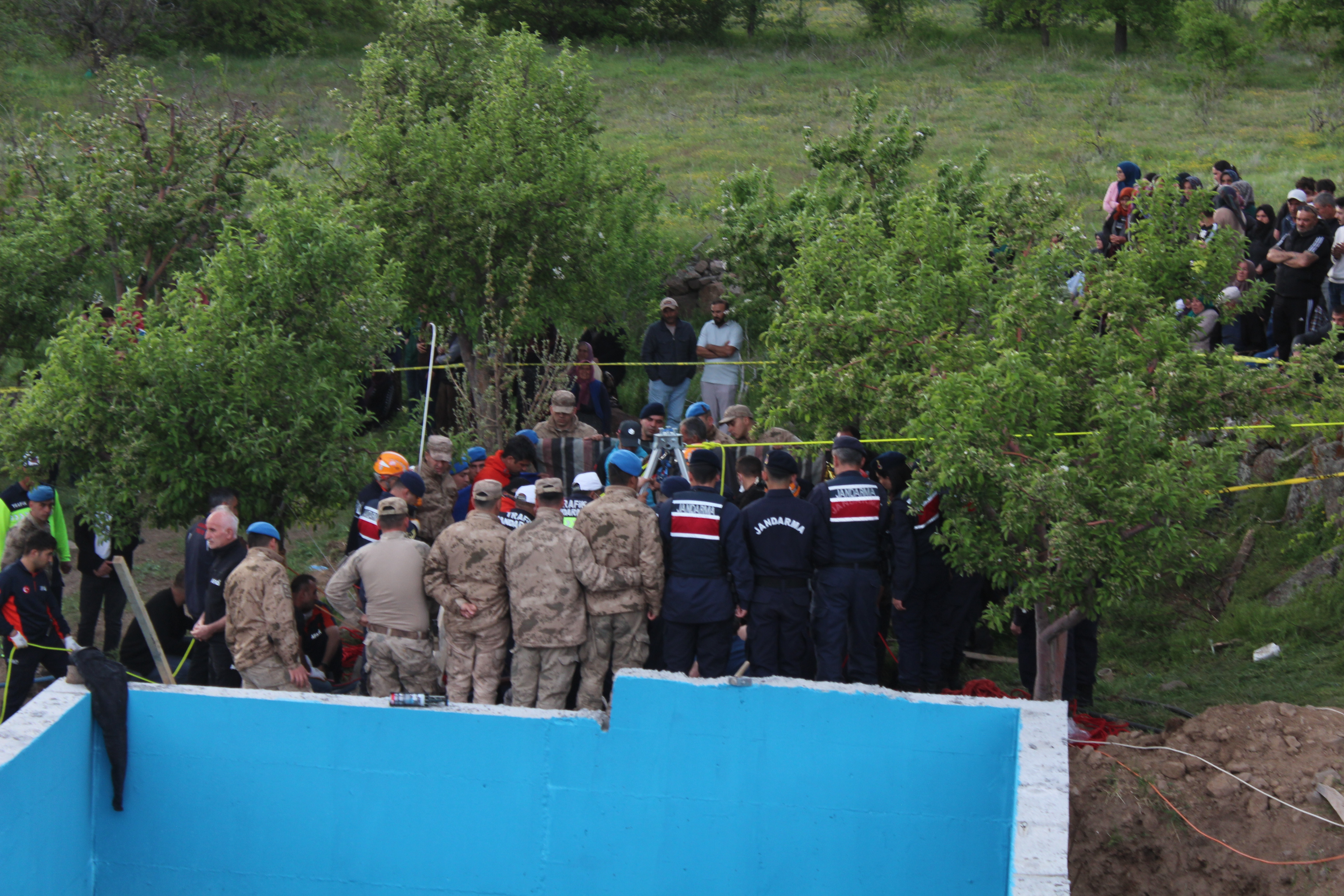 Aksarayda Facia Kuyuda gazdan etkilendi, 2 kardeşi ve akrabası yardım için kuyuya indi: 3 ölü, 1 yaralı - Görsel 12