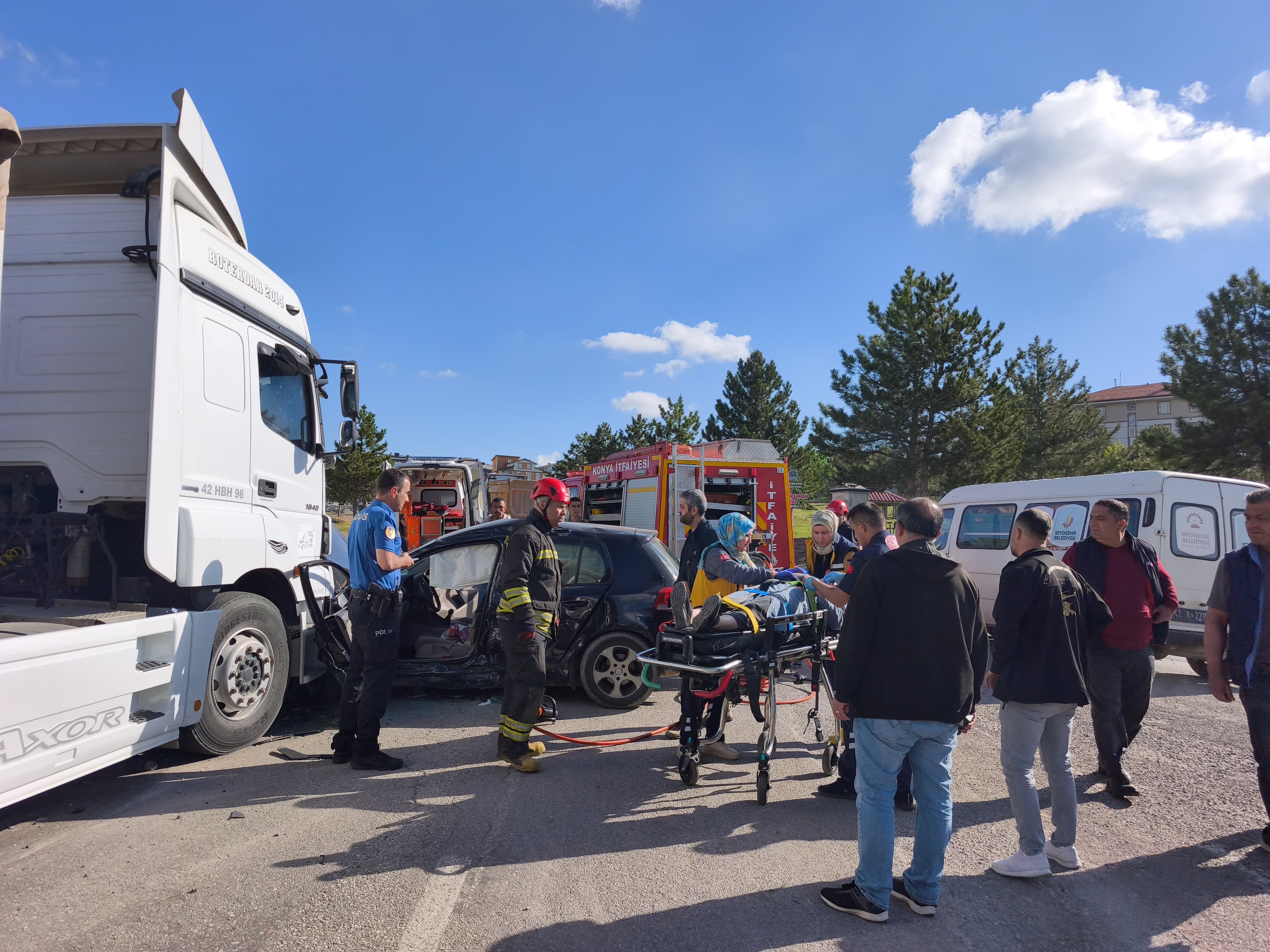 Seydişehir'de Tır ile Otomobil Çarpıştı: 1 Yaralı - Görsel 3