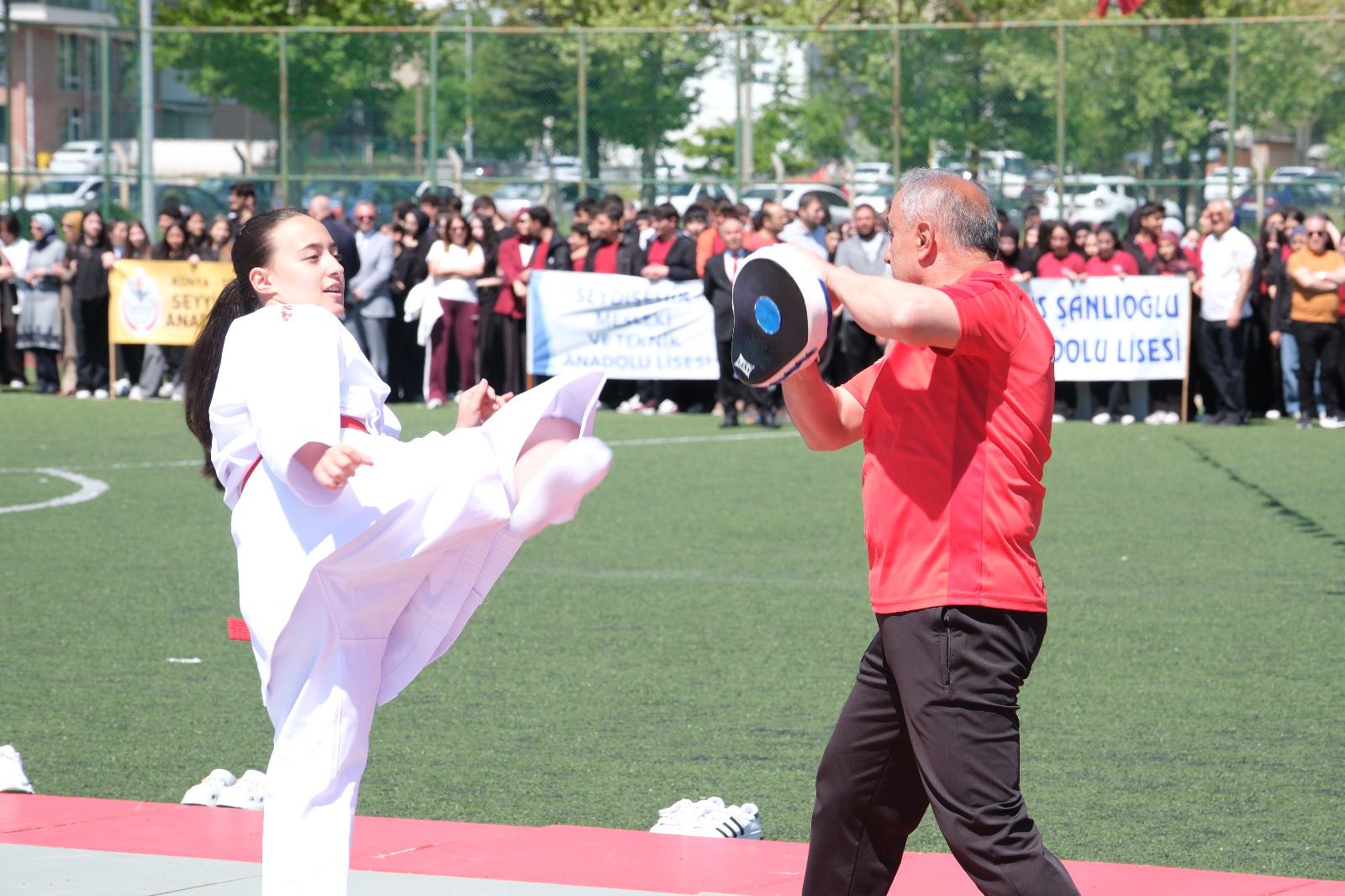 Seydişehir’de 19 Mayıs Coşkusu: Gençlerin Gösterileri Nefes Kesti! - Görsel 1