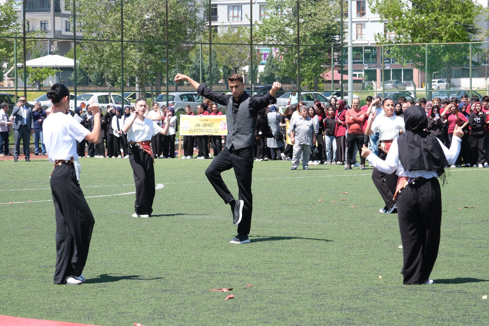 Seydişehir’de 19 Mayıs Coşkusu: Gençlerin Gösterileri Nefes Kesti! - Görsel 6