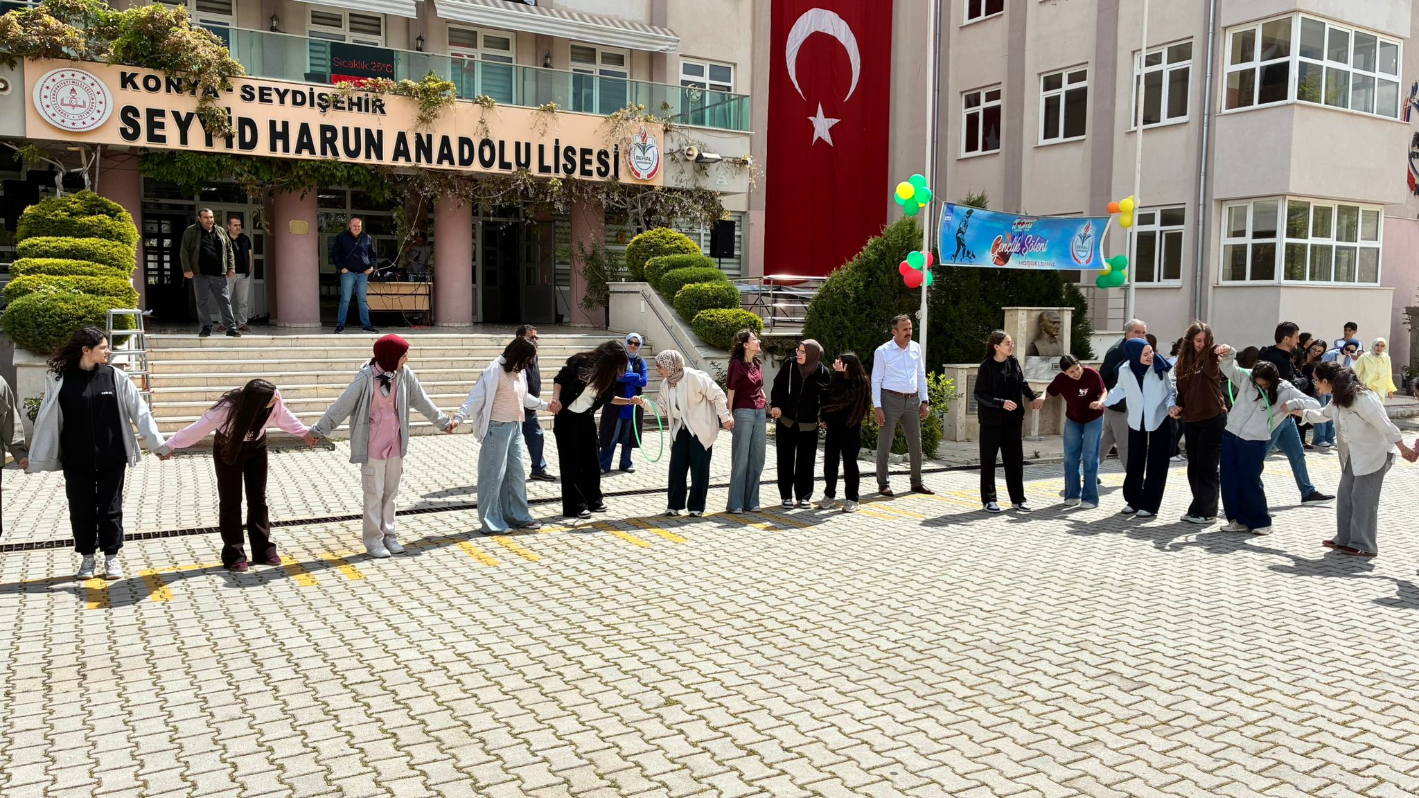 SEHALDE  GELENEKSEL 19 MAYIS GENÇLİK ŞÖLENİ - Görsel 5