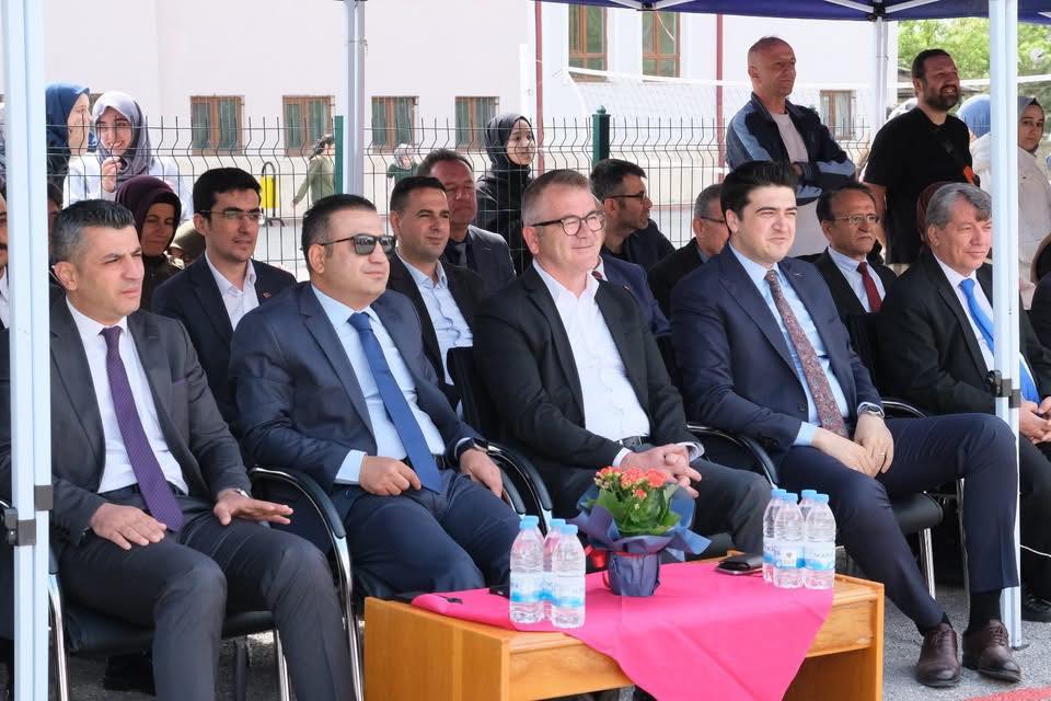 Seydişehir'de Bahar Coşkusu: Eti Alüminyum Emin Cengiz İlkokulu’ndan Muhteşem Şenlik - Görsel 1