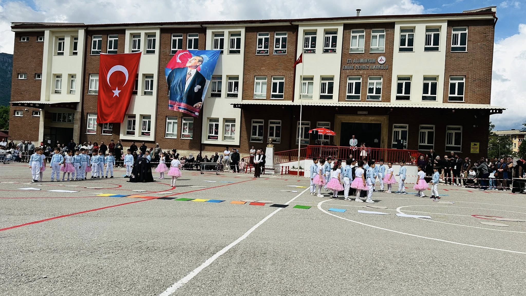 Seydişehir'de Bahar Coşkusu: Eti Alüminyum Emin Cengiz İlkokulu’ndan Muhteşem Şenlik - Görsel 3