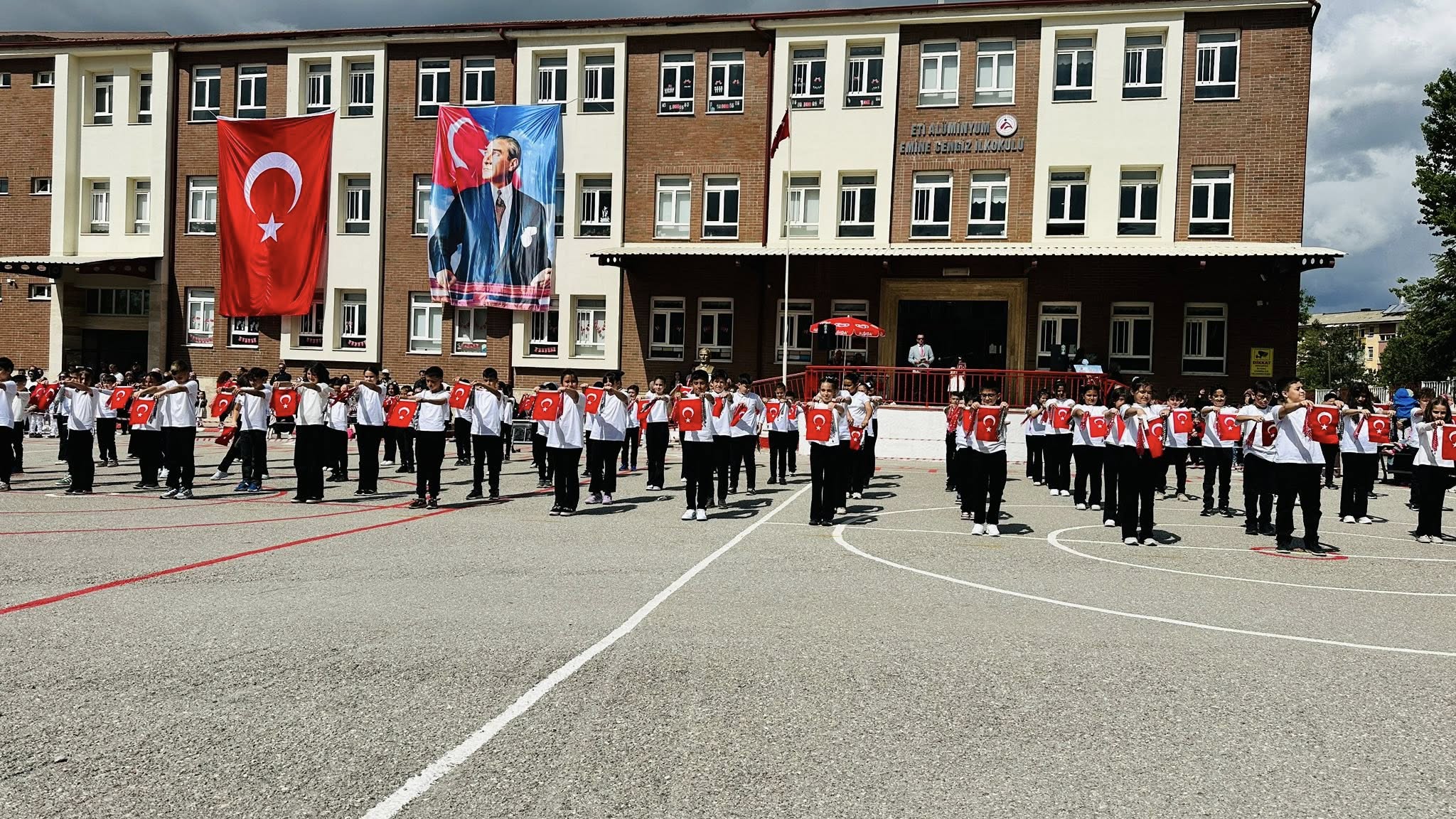 Seydişehir'de Bahar Coşkusu: Eti Alüminyum Emin Cengiz İlkokulu’ndan Muhteşem Şenlik - Görsel 5
