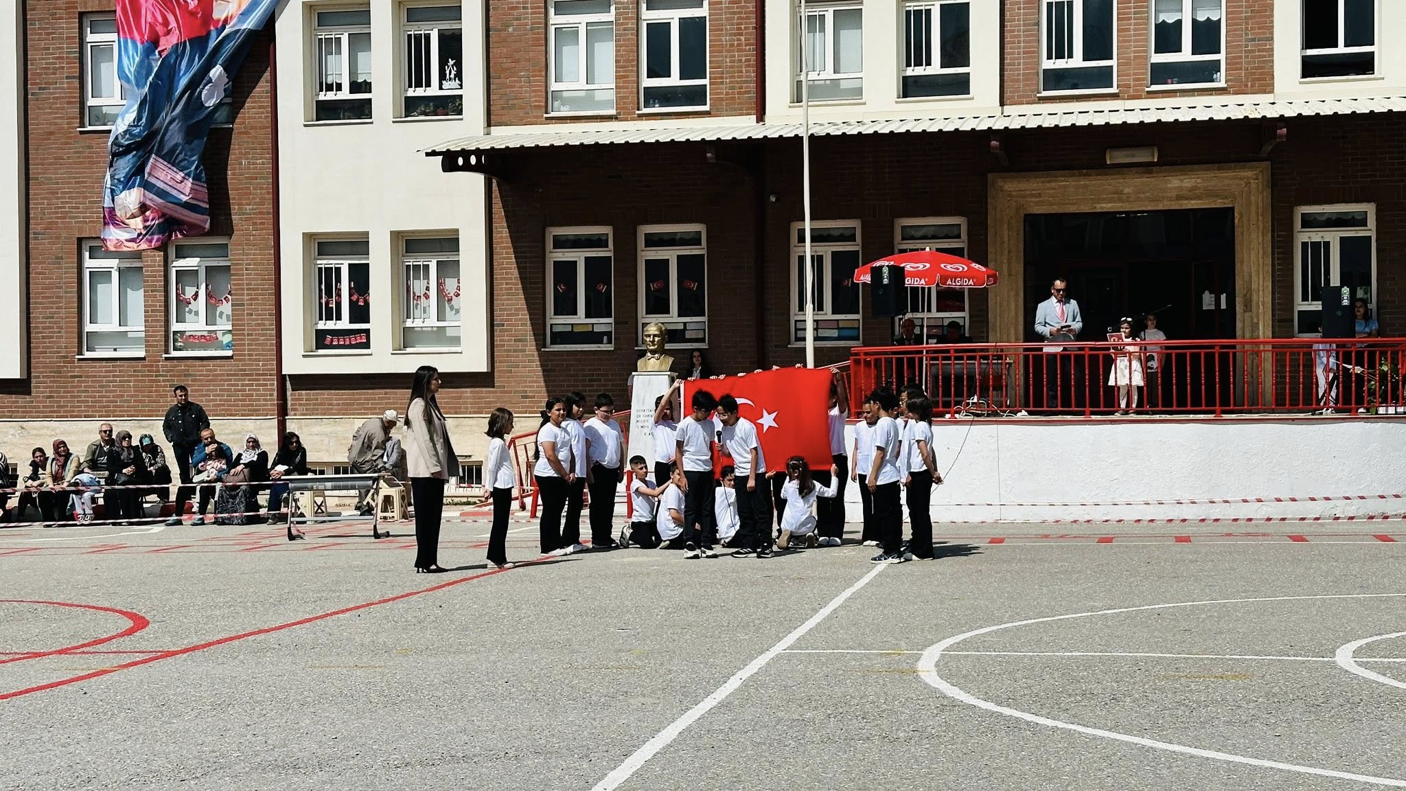 Seydişehir'de Bahar Coşkusu: Eti Alüminyum Emin Cengiz İlkokulu’ndan Muhteşem Şenlik - Görsel 6