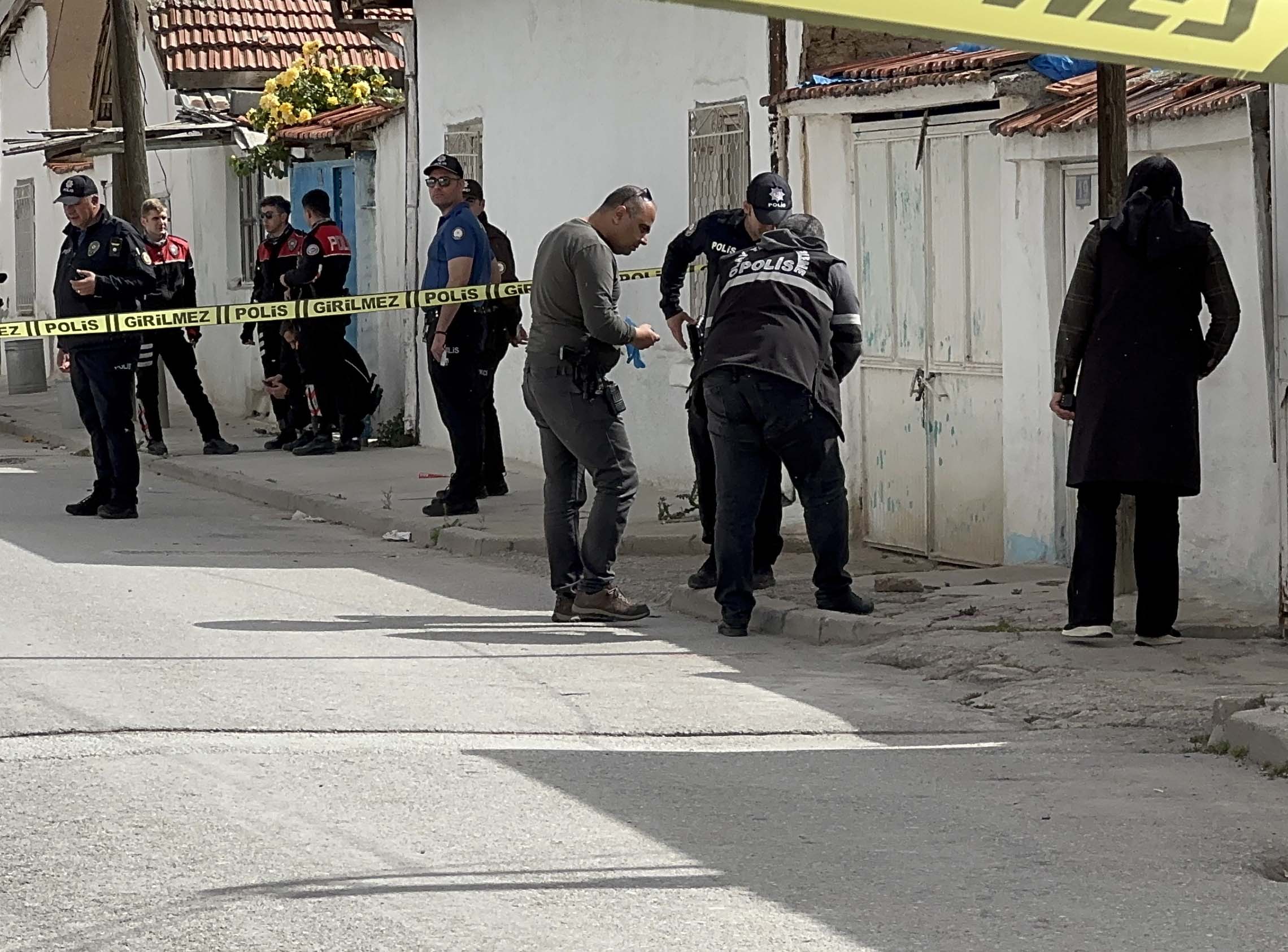 Tartıştığı 16 yaşındaki çocuğu başından tabancayla yaraladı - Görsel 4