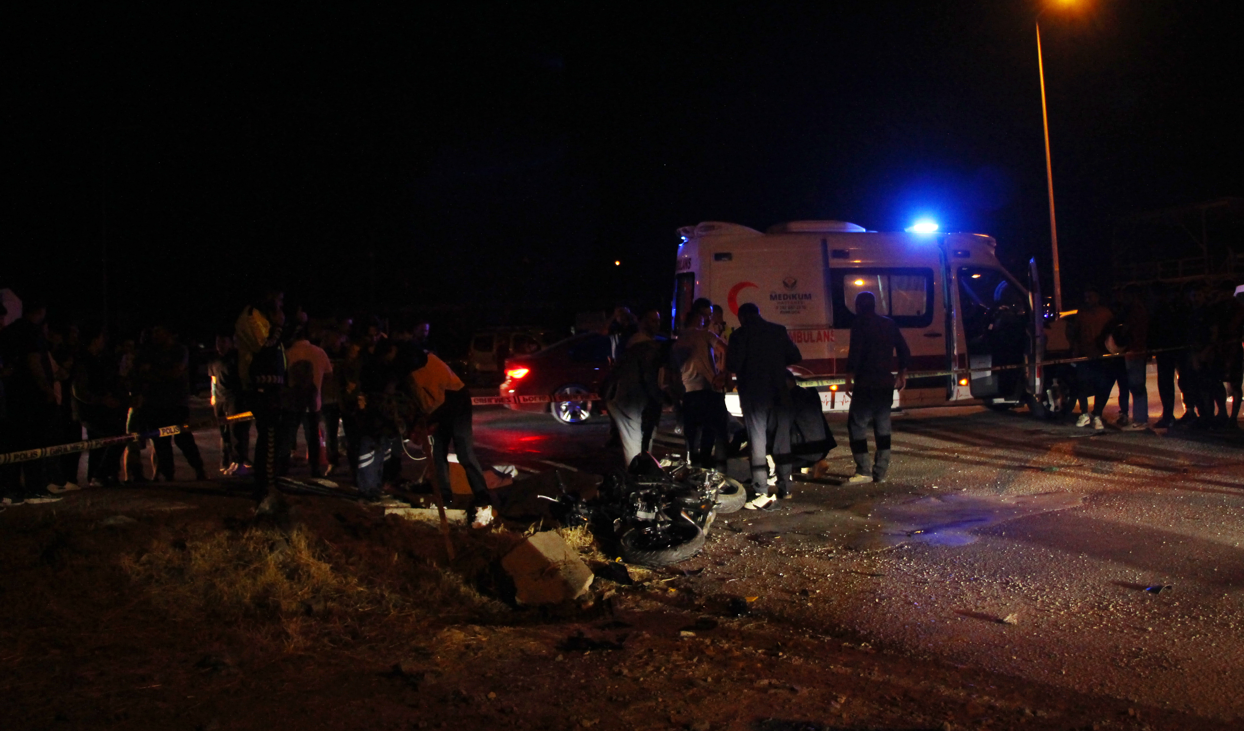 Çöp kamyonuyla çarpışan motosikletteki 2 kişi öldü - Görsel 3