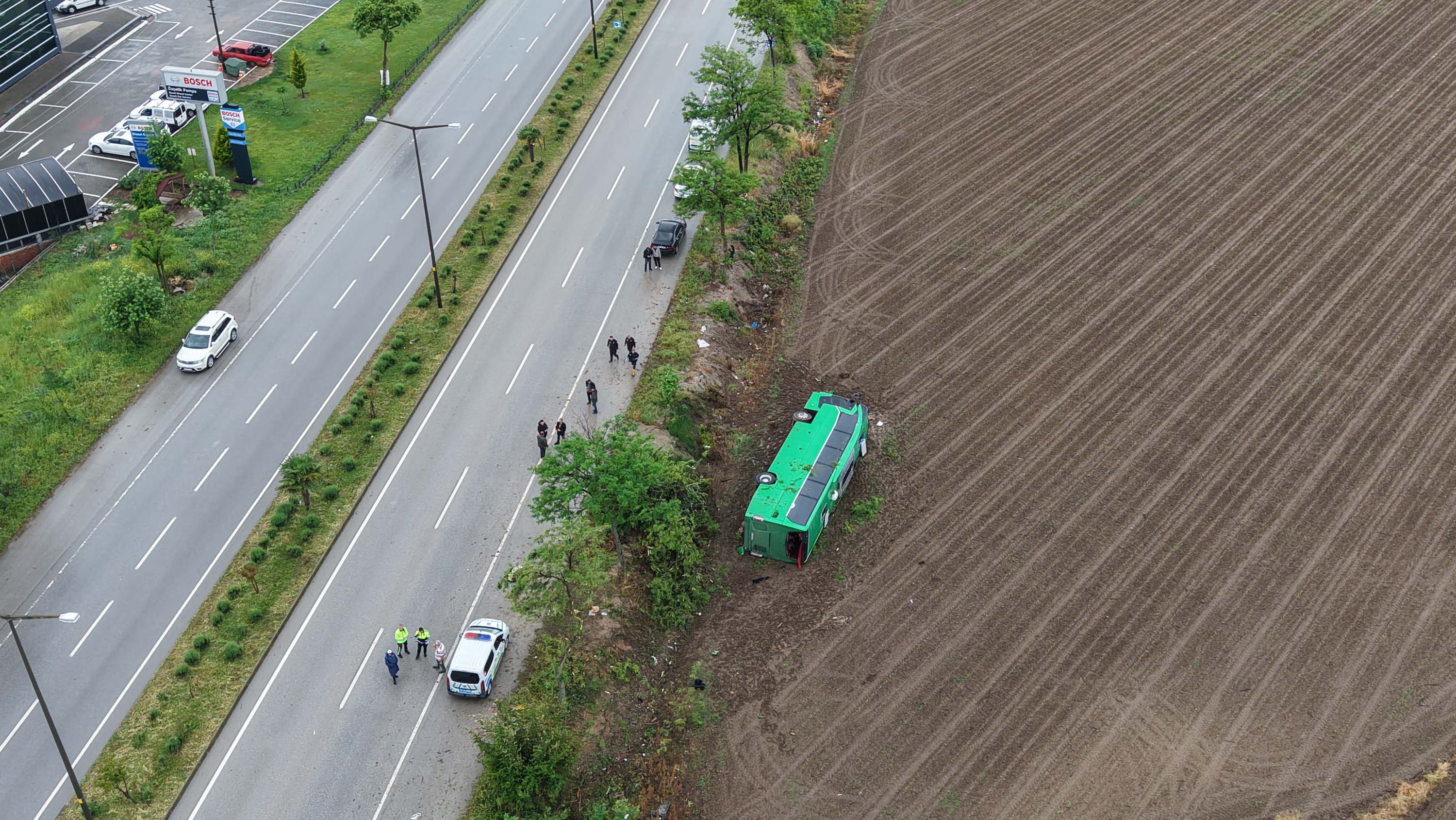 Çanakkale'de otobüs devrildi; 46 yaralı - Görsel 2