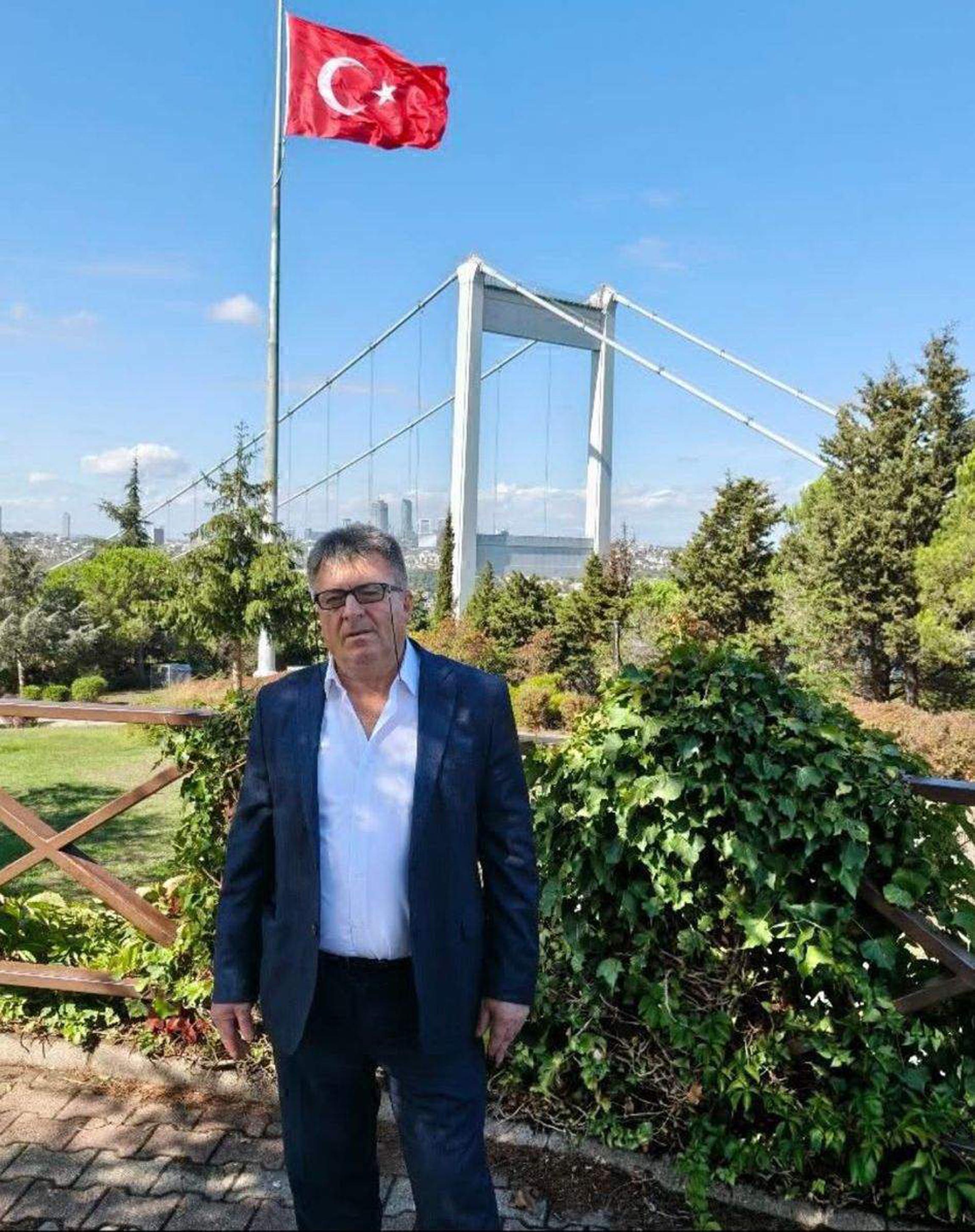 Edirne - Tekirdağ'da şehit polisin cenazesinde fenalaşan kişi öldü - Görsel 4