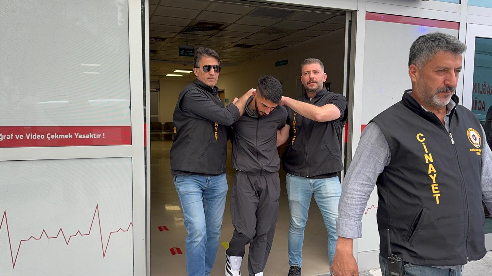 Annesinin sevgilisini öldüren şüpheli adliyede - Görsel 3