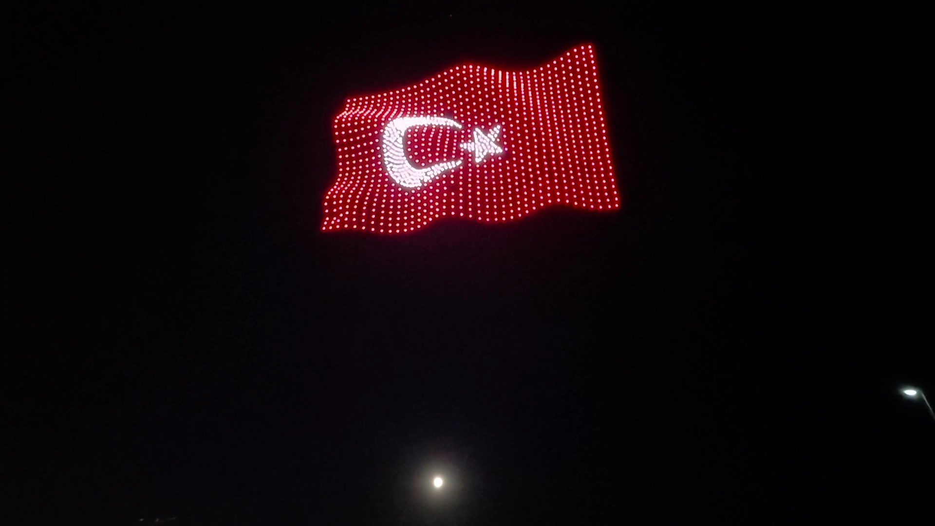 İstanbul’un fethinin 573. yıl dönümüne özel 1453 dronla ışık gösterisi - Görsel 10