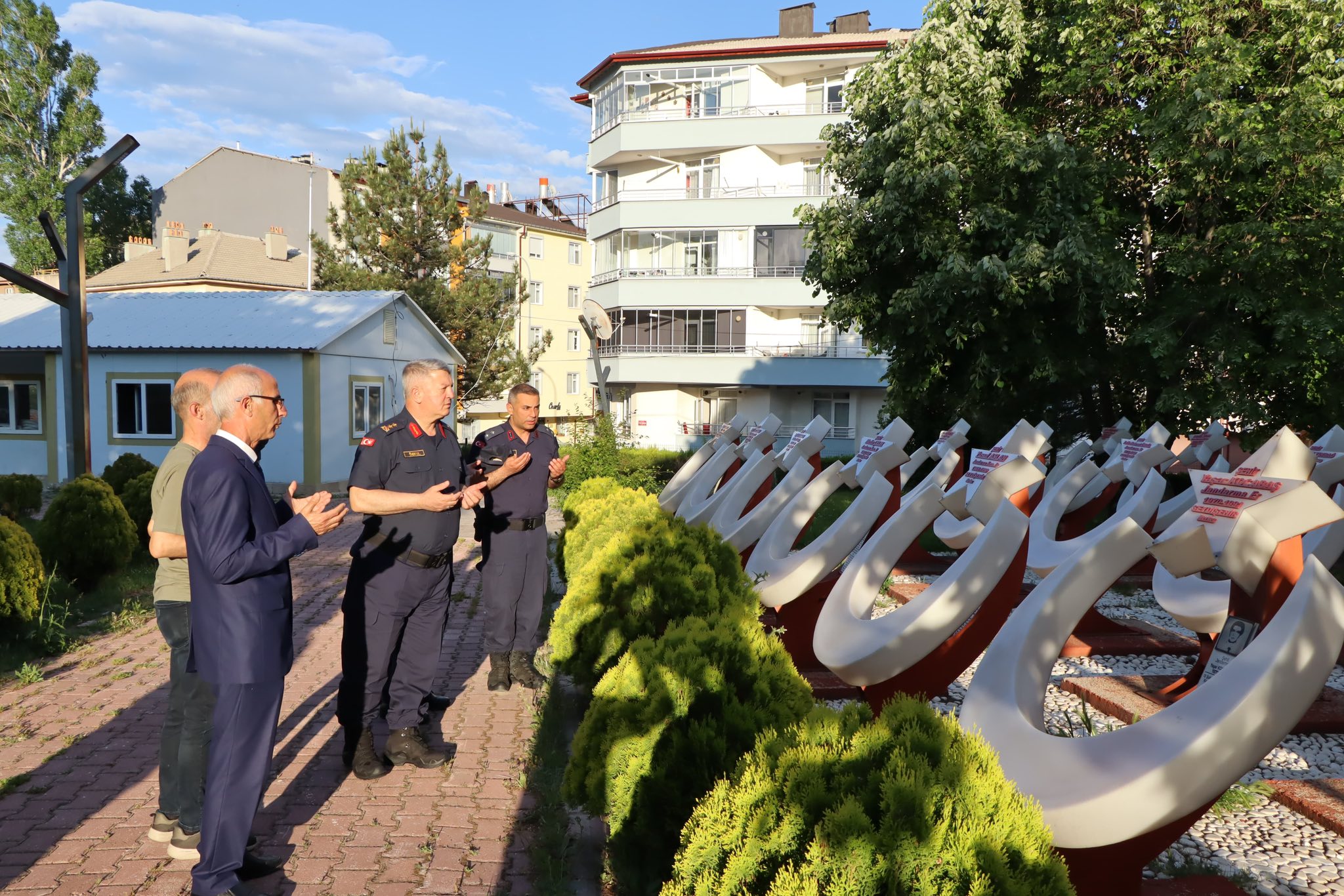Konya İl Jandarma Komutanı Tümgeneral Cemil Lütfi Özkul’dan Şehit Aileleri ve Gazilere Anlamlı Ziyaret - Görsel 3
