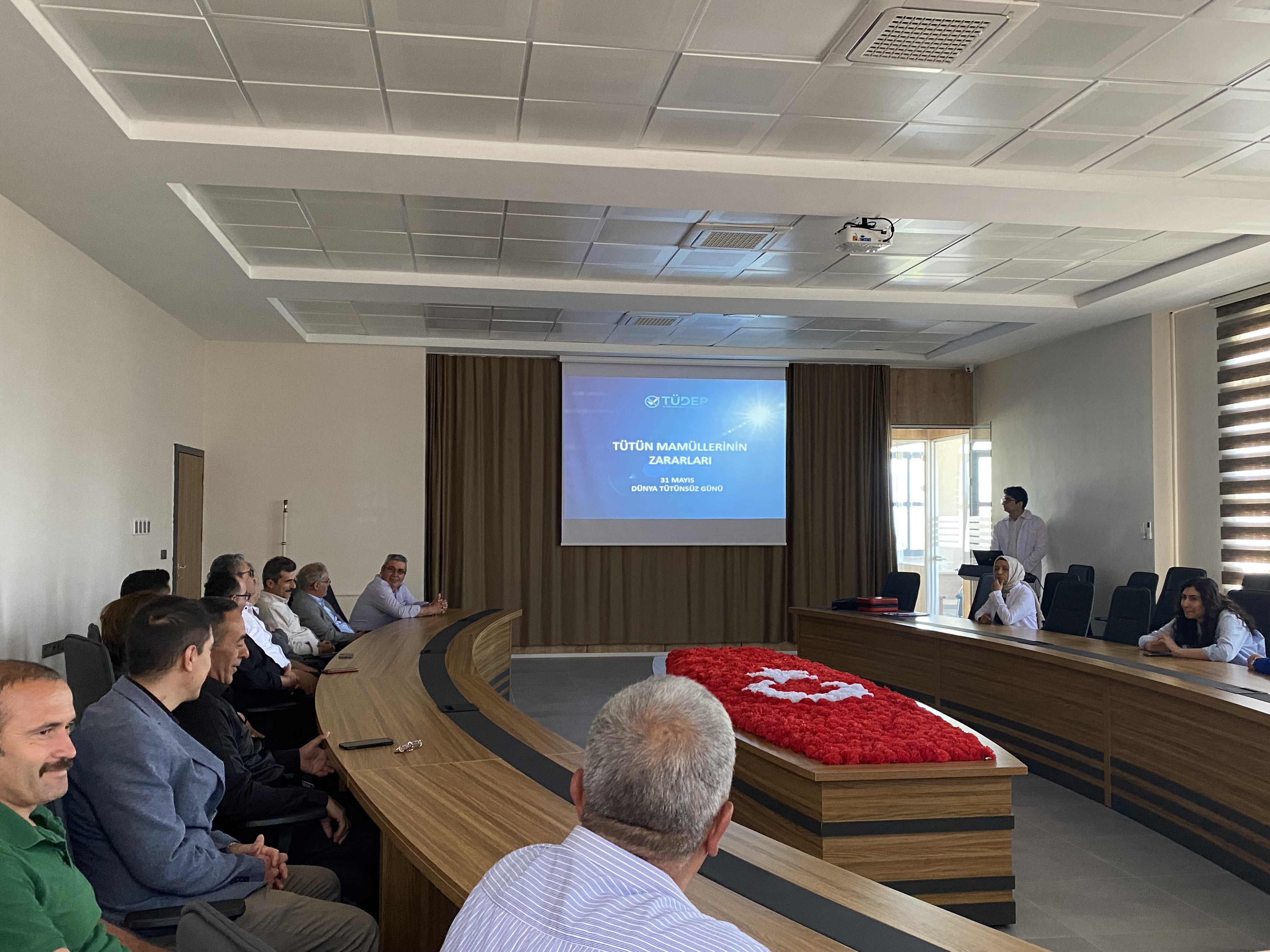 Seydişehir’de Tütün Bağımlılığıyla Mücadele: Kaymakamlık Personeline Anlamlı Seminer - Görsel 2