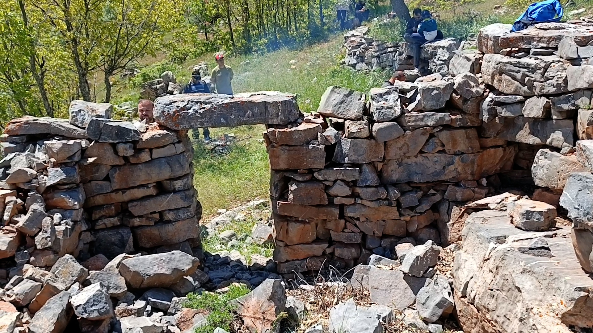 40 yıldır kullanılmayan tarihi yayla yolunu tekrar yürüdüler - Görsel 6