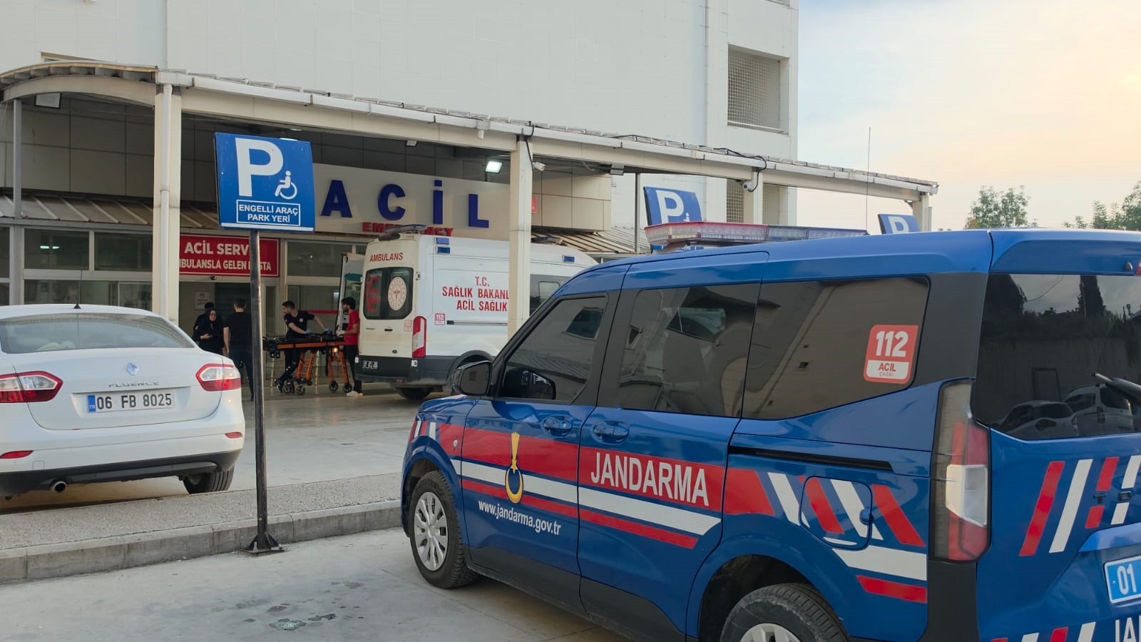 Adana - 'Kız kaçırma' husumetinde baba ve oğlu öldürüldü - Görsel 1